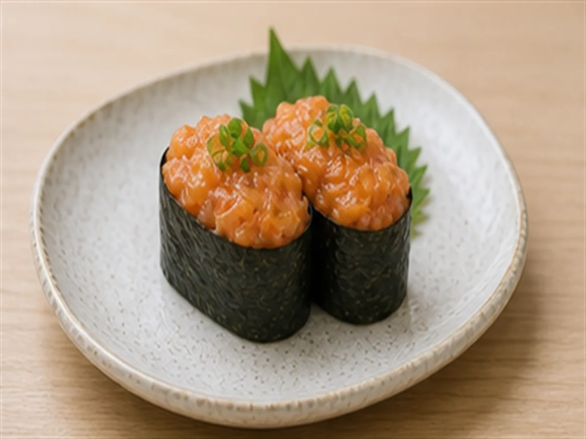 Salmon Tartar Gunkan