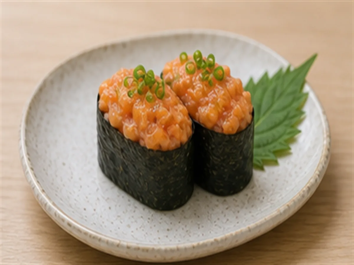 Spicy Salmon Gunkan